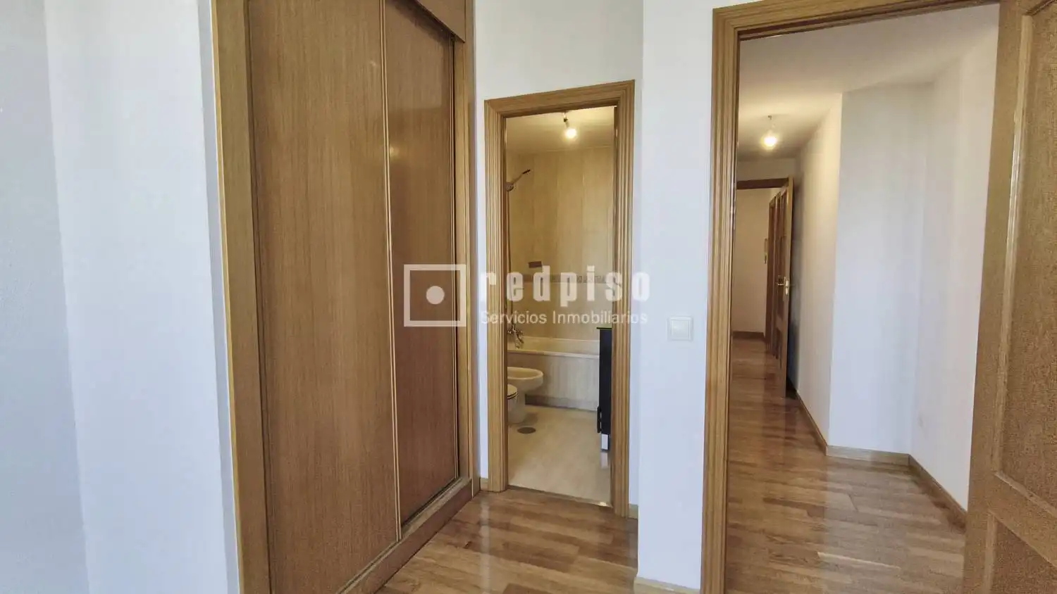 Bedroom of Flat for sale in Madrid  with Air Conditioner, Heating and Private garden