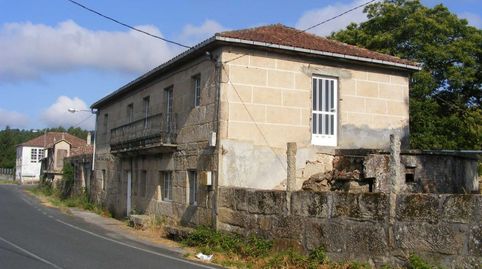 Se vende preciosa casa para reformar con horreo en Coles