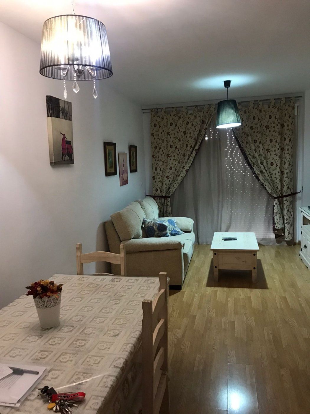 Sala d'estar de Pis de lloguer en Jerez de la Frontera amb Aire condicionat, Parquet i Terrassa