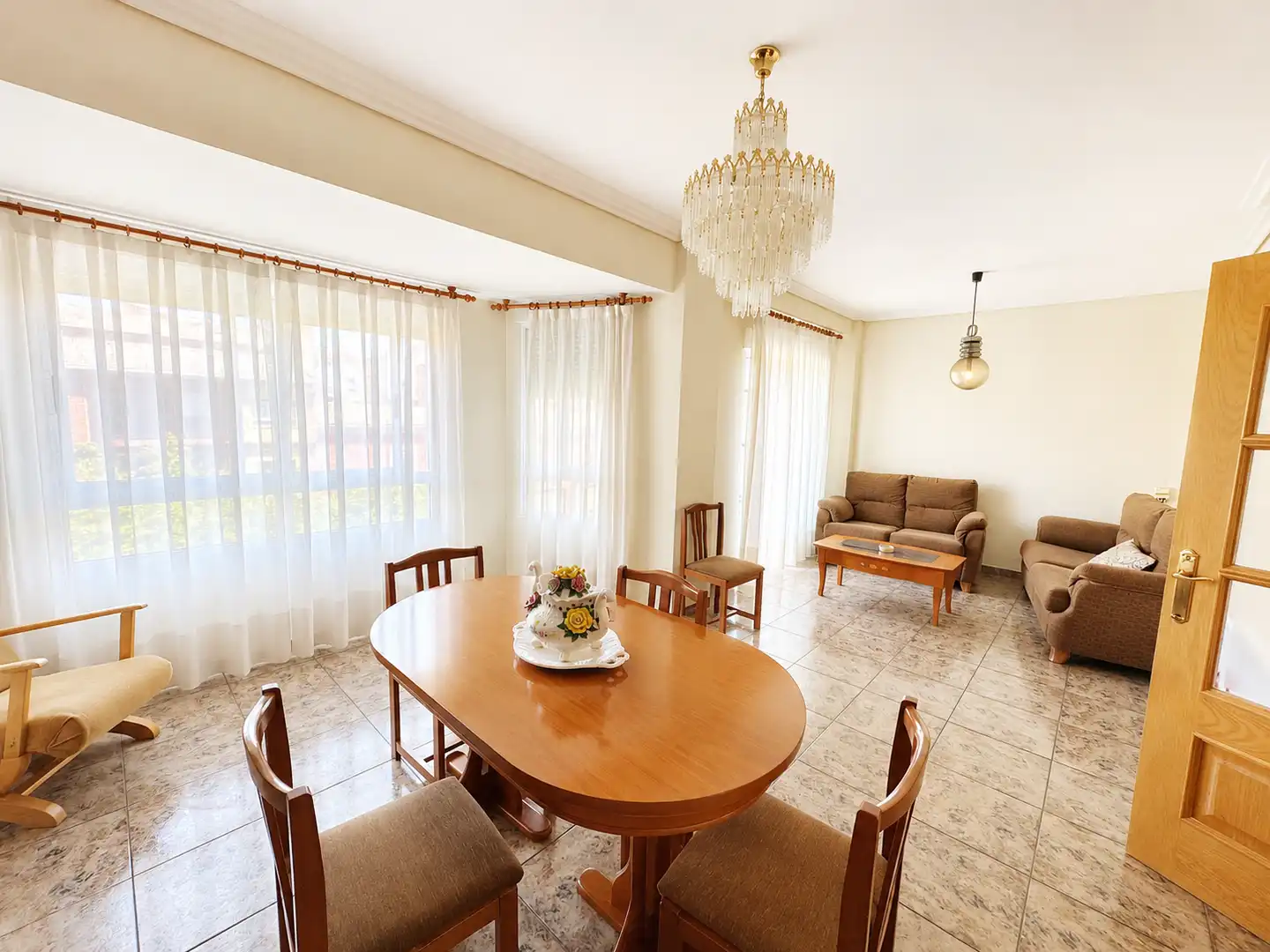 Comedor de Piso de alquiler en Requena