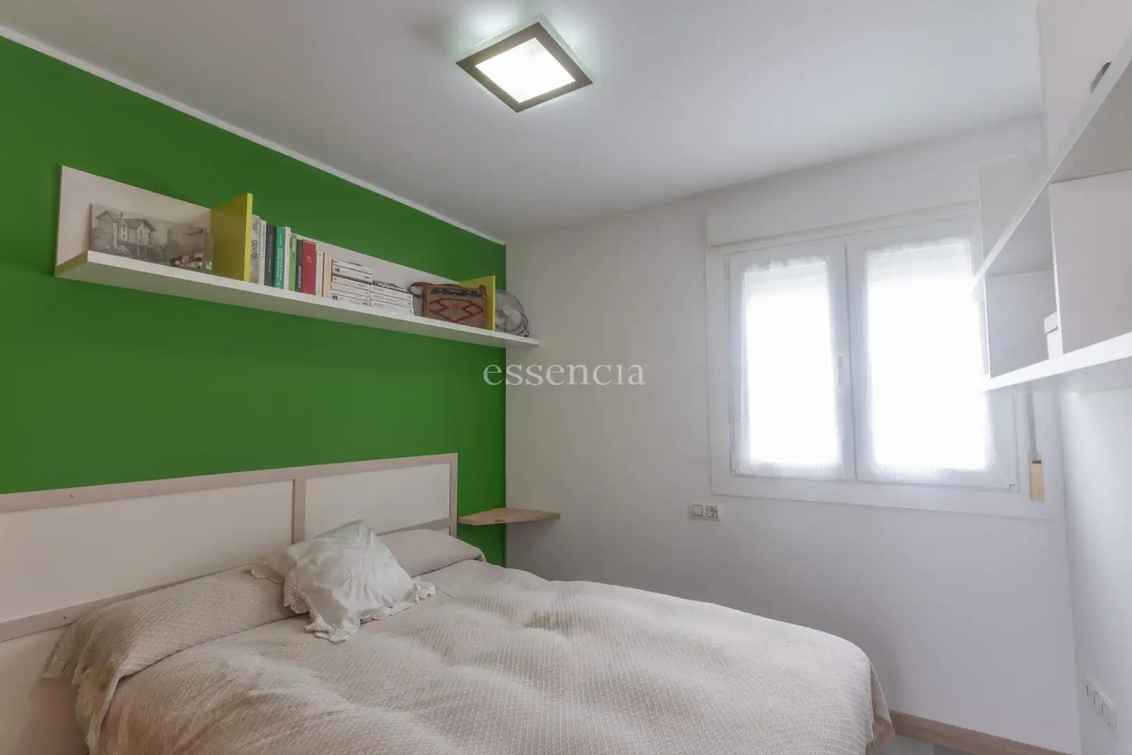 Habitación de Ático en venta en Miramar con Aire acondicionado, Terraza y Trastero