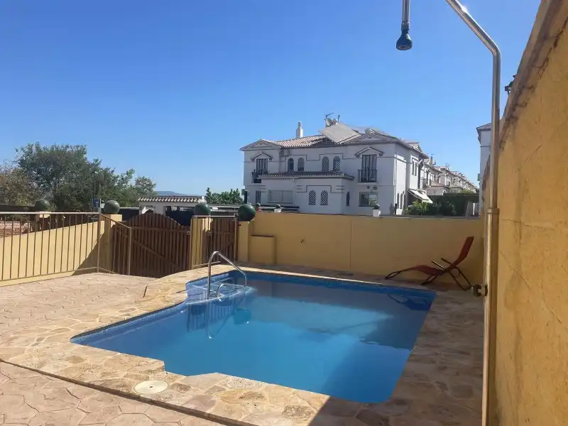 Piscina de Casa o xalet en venda en Alhaurín de la Torre amb Terrassa i Piscina