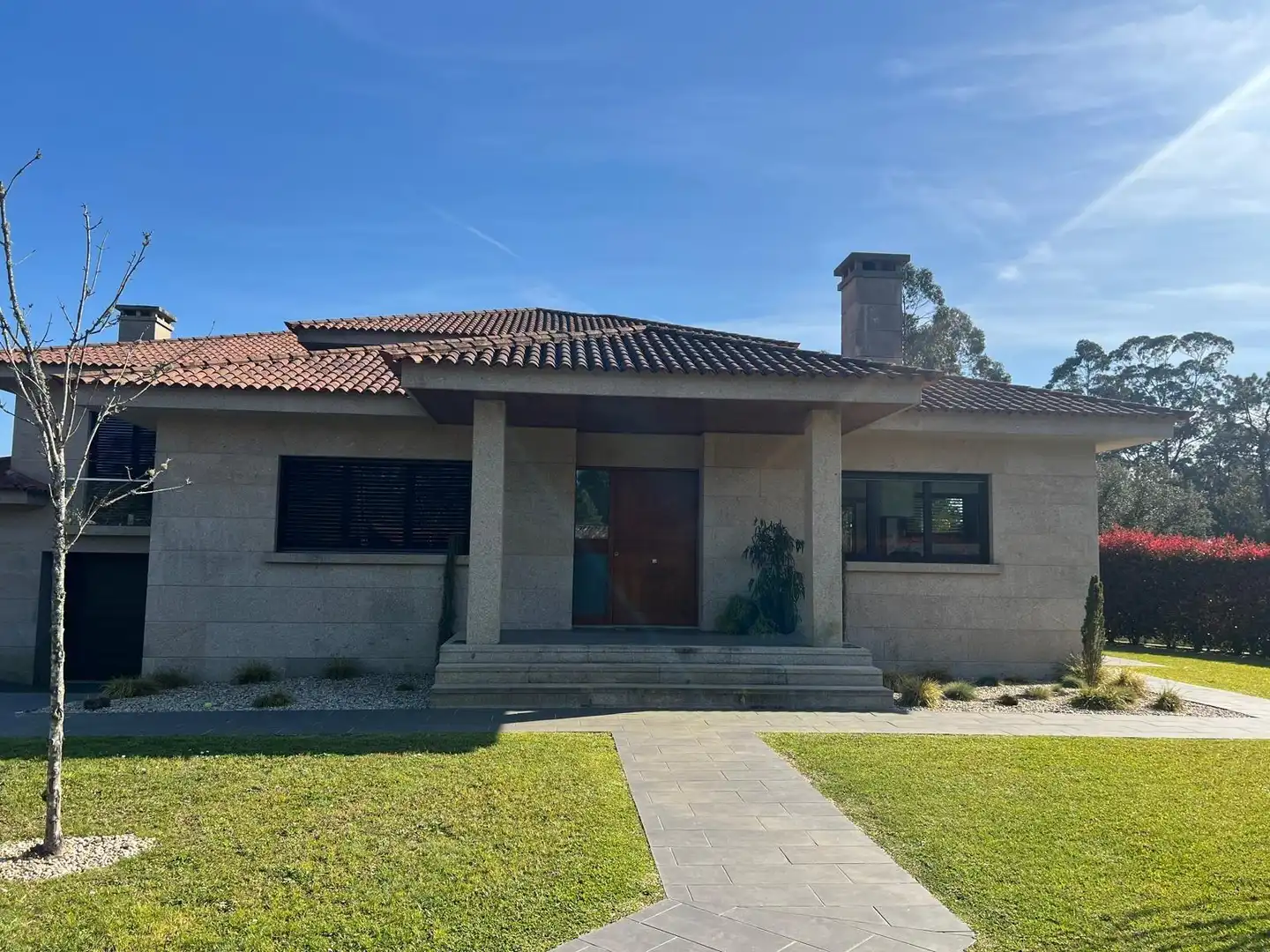 Vista exterior de Casa o chalet en venta en O Rosal   con Calefacción, Jardín privado y Terraza