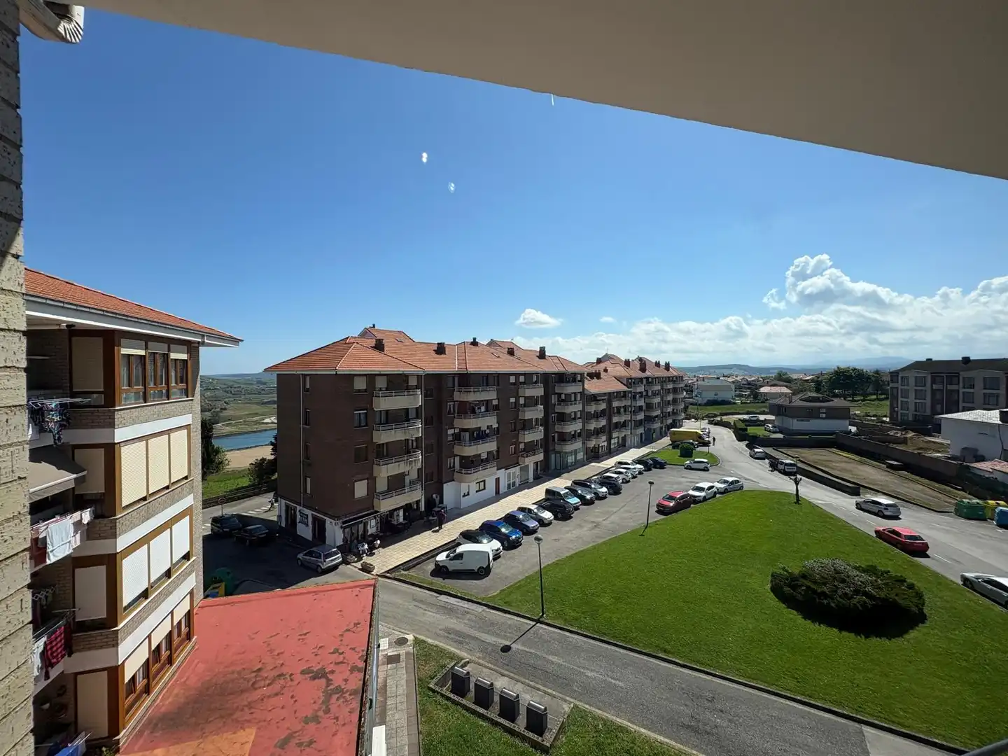 Vista exterior de Piso en venta en Suances con Calefacción, Terraza y Trastero