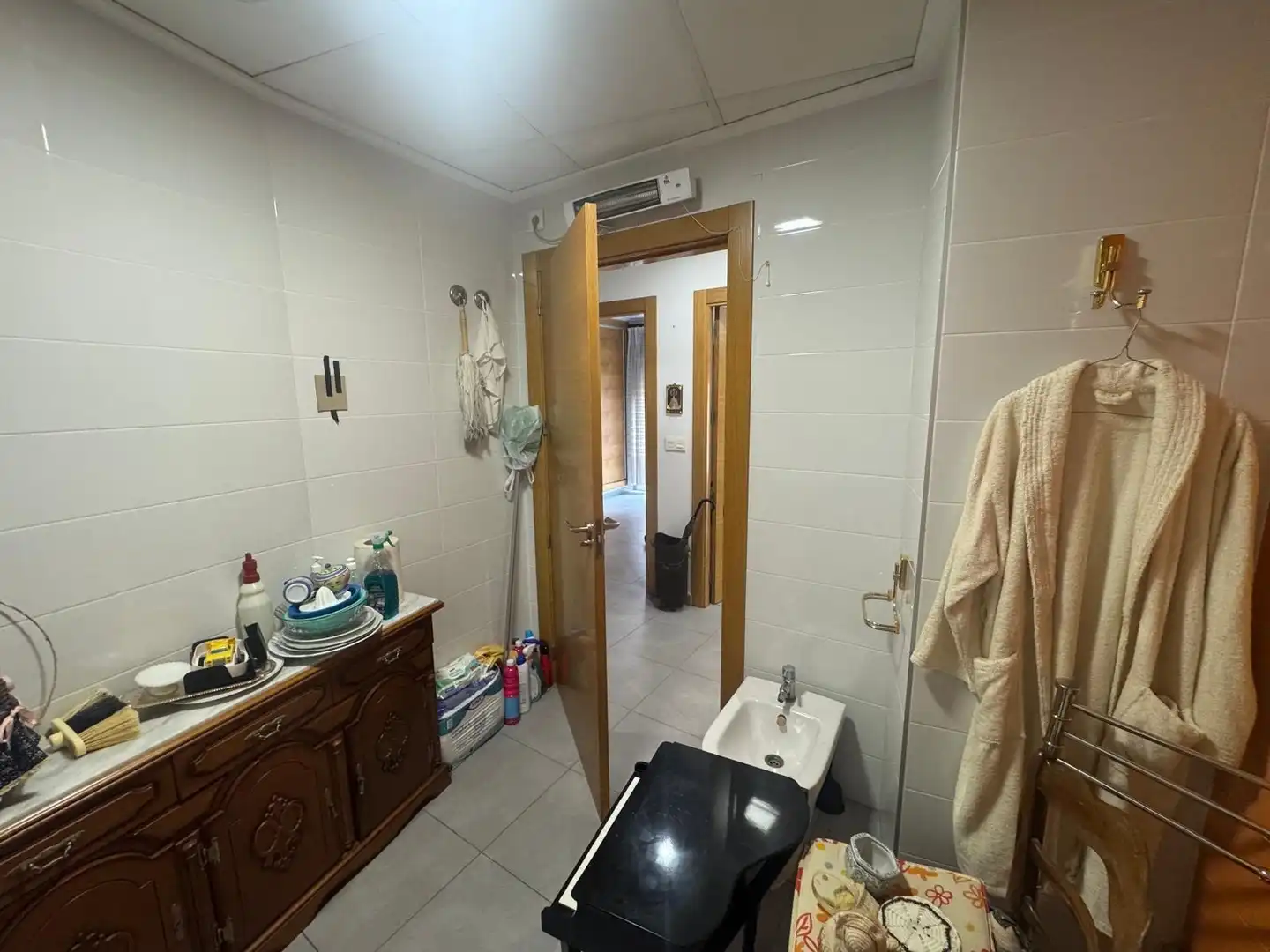 Badezimmer von Wohnung zum Verkauf in Aspe mit Klimaanlage, Heizung und Abstellraum