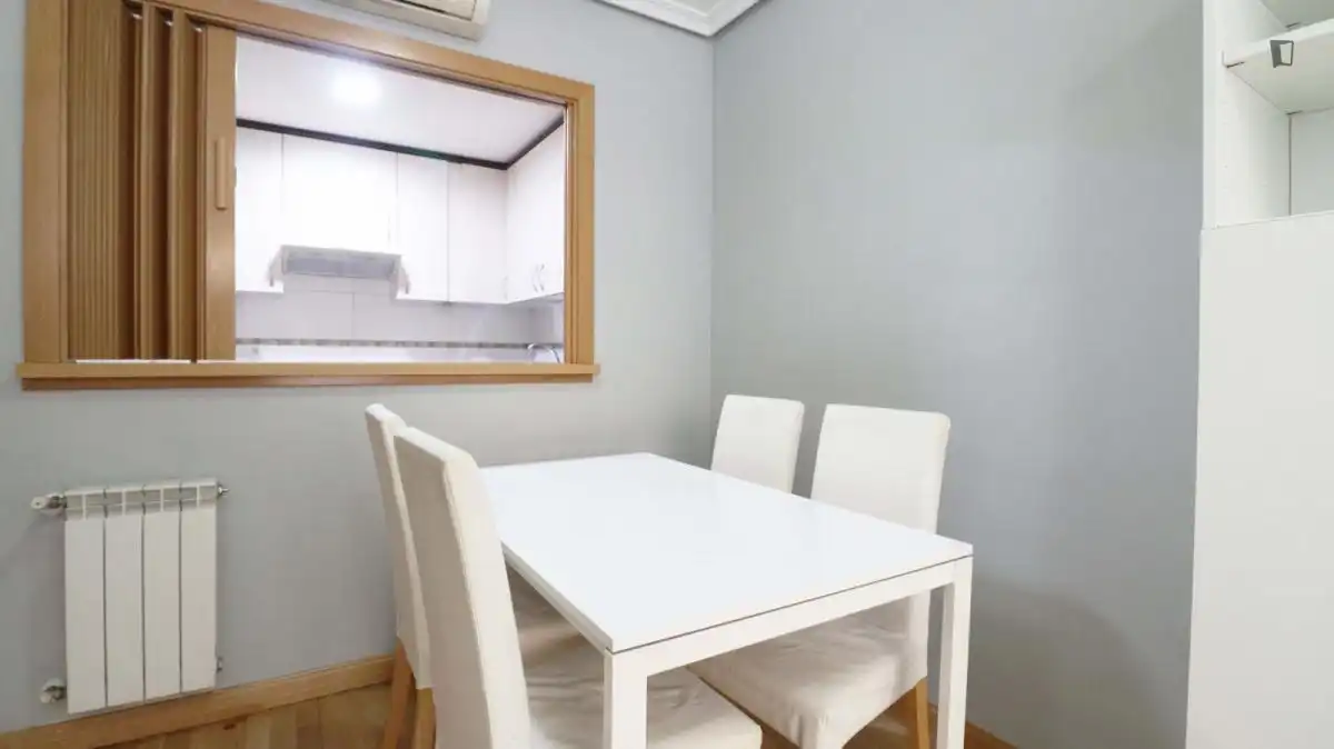 Apartments for rent in Valdeacederas