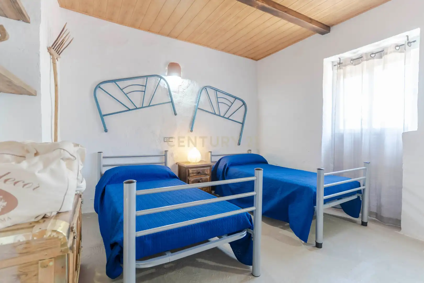 Habitación de Casa o chalet en venta en Colomera con Jardín privado, Trastero y Piscina