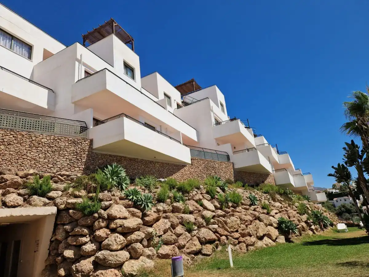Vista exterior de Piso en venta en Nerja con Calefacción, Terraza y Trastero
