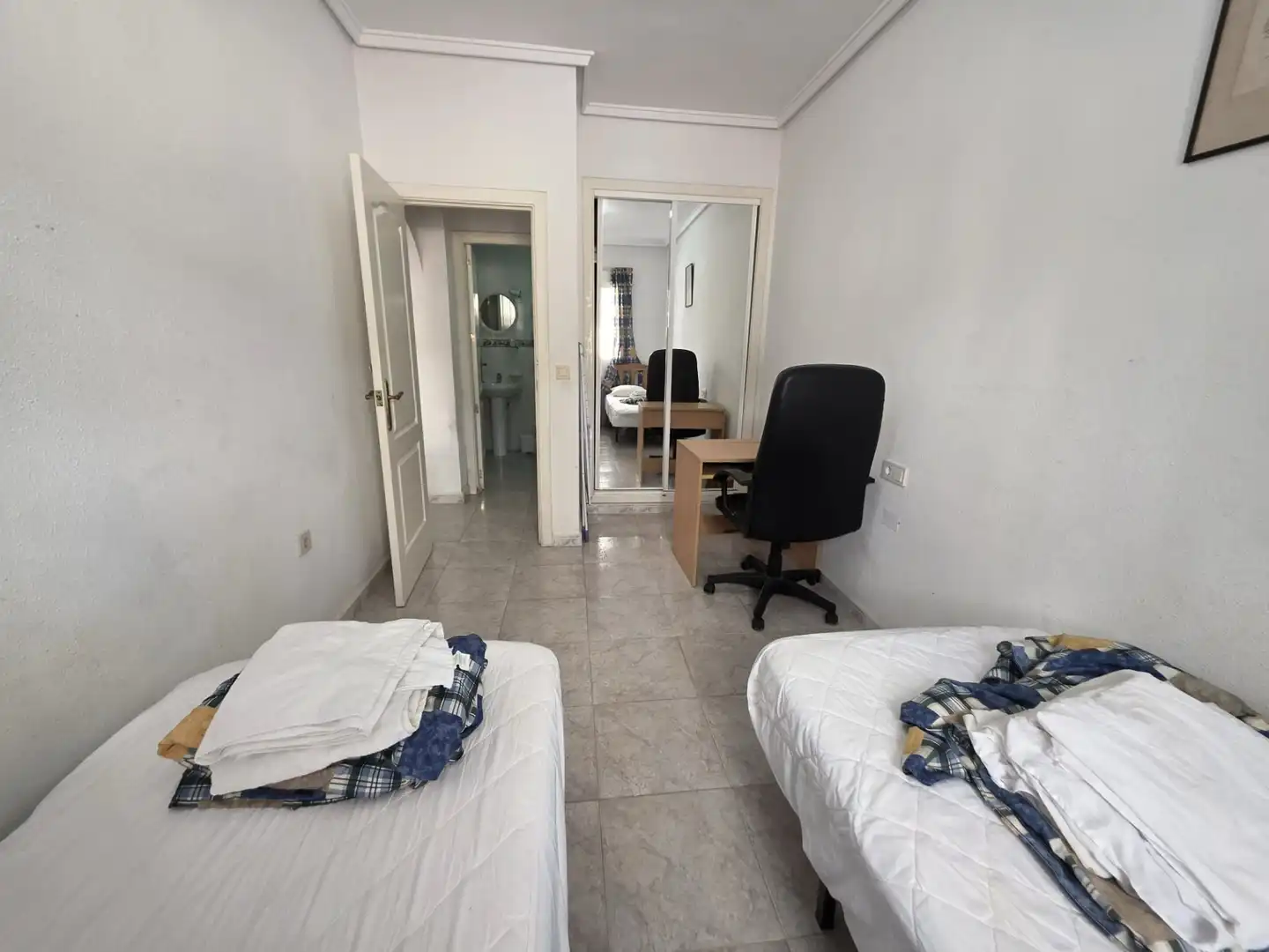 Habitación de Piso en venta en Torrevieja con Amueblado