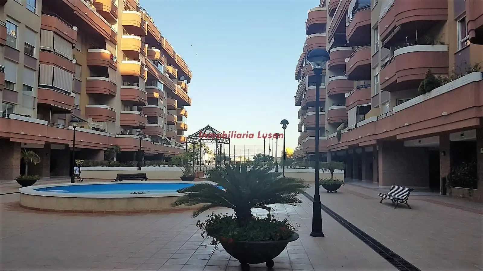 Piso con piscina en alquiler en Carretera de Cádiz