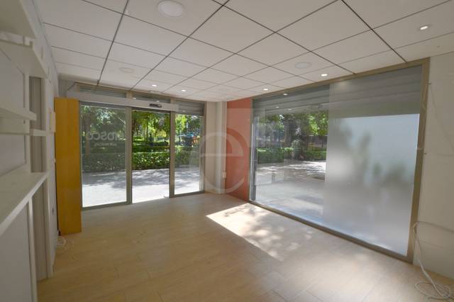 Local comercial en Alquiler en Sant Isidre