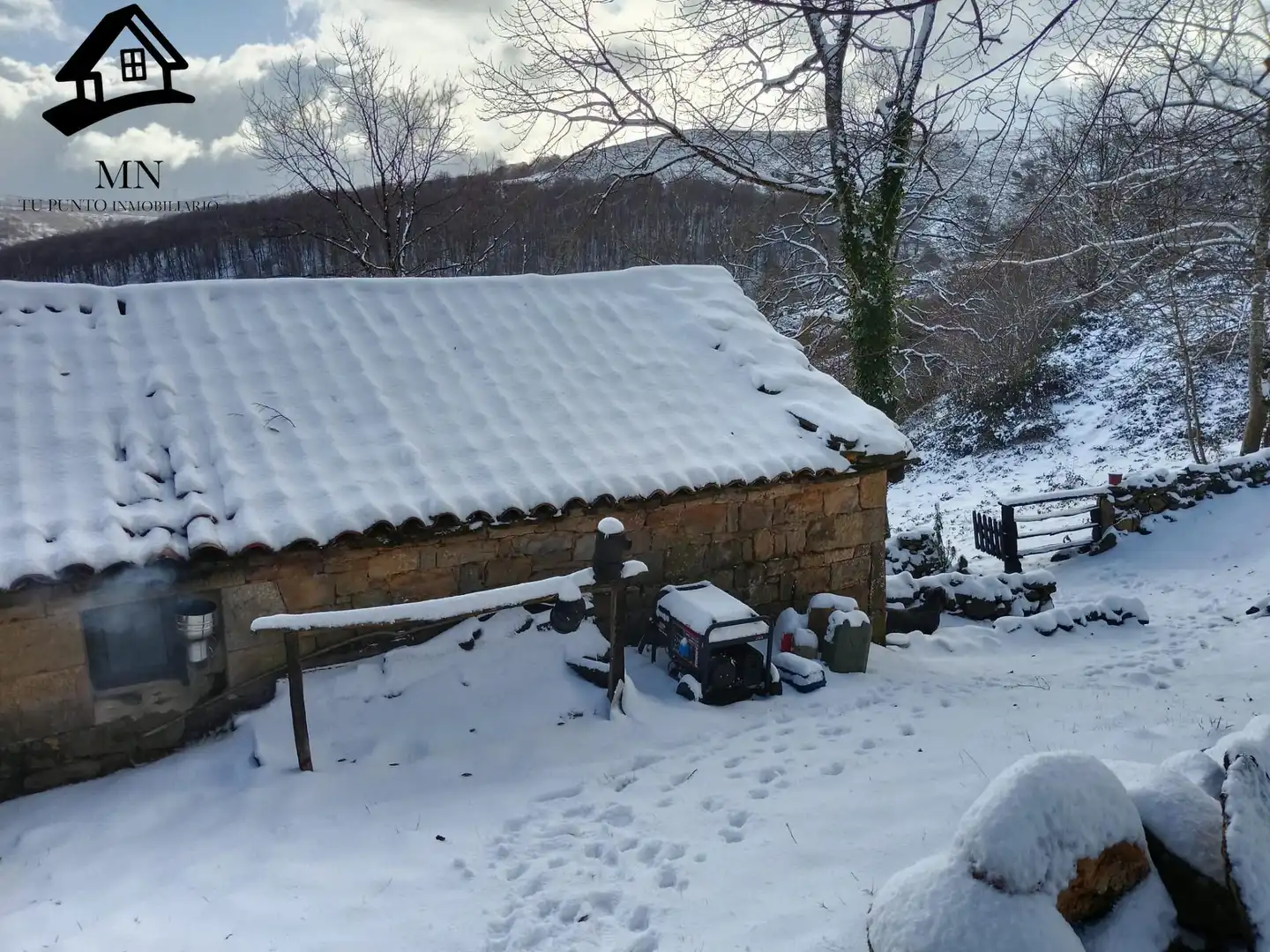 Vista exterior de Finca rústica en venta en Luena 