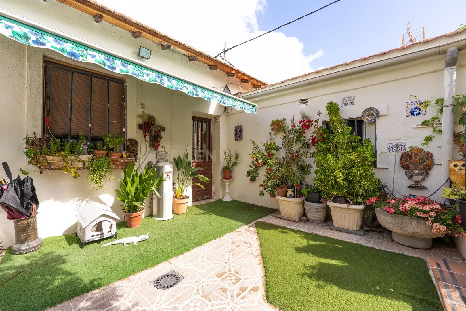 Außenansicht von Residential zum Verkauf in Madrid