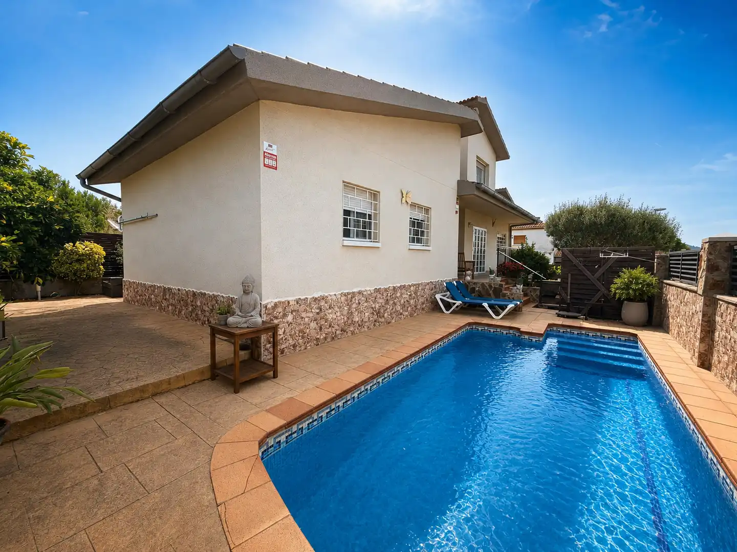 Piscina de Casa o xalet en venda en Rubí amb Aire condicionat, Calefacció i Jardí privat