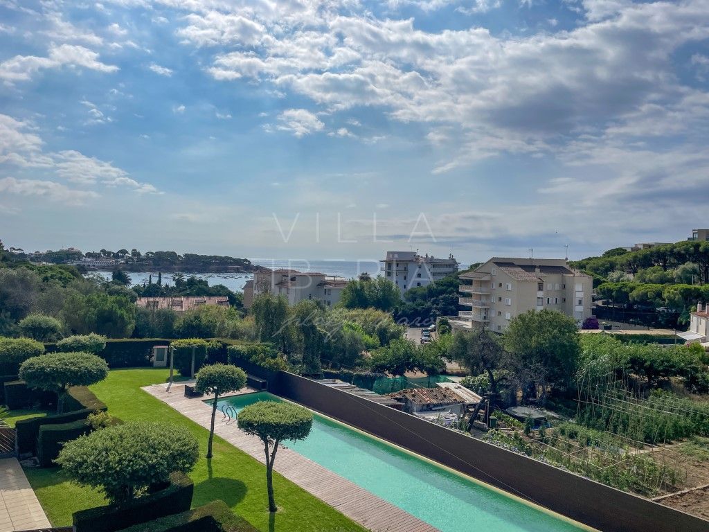 Jardí de Àtic en venda en Sant Feliu de Guíxols amb Jardí privat i Piscina