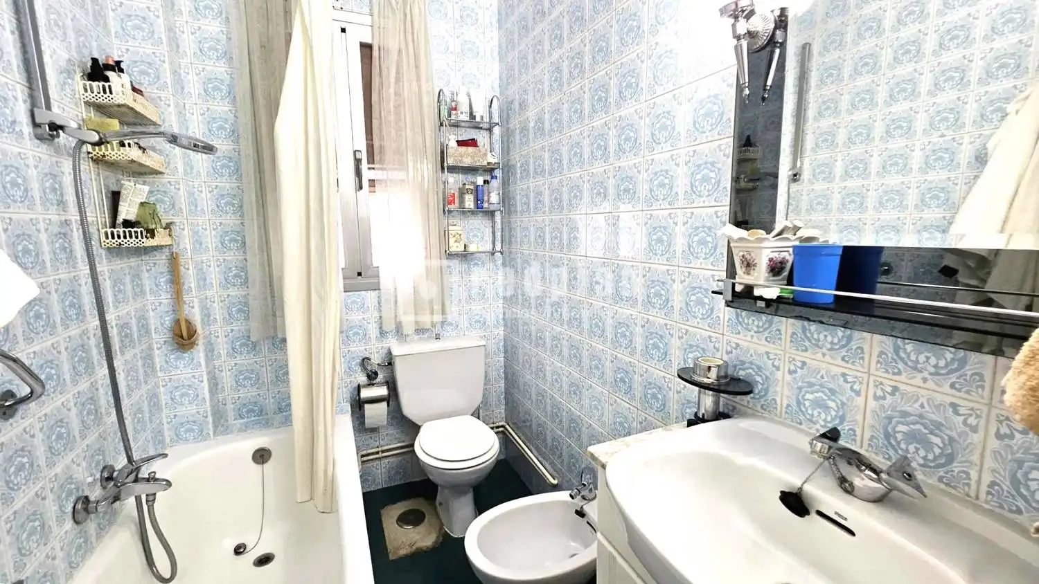 Bathroom of Flat for sale in Madrid  with Heating, Parquet flooring and Terrace