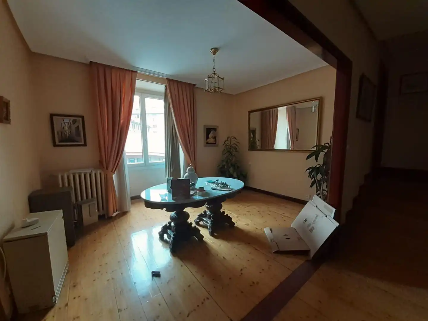 Sala d'estar de Dúplex en venda en Valladolid Capital amb Calefacció, Terrassa i Moblat