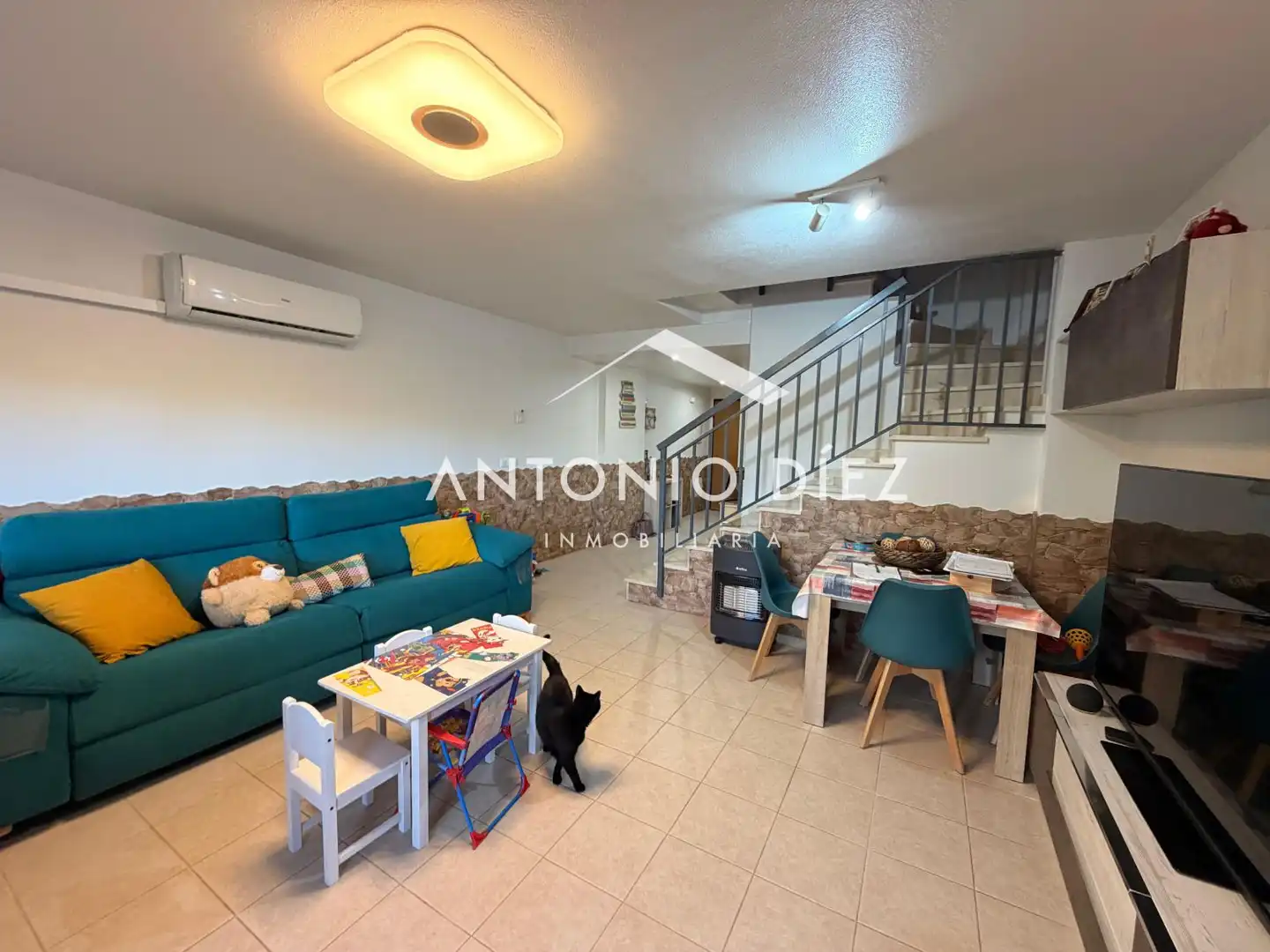 Living room of Duplexes for sale in Aspe  with Air Conditioner, Terrace and Storage room