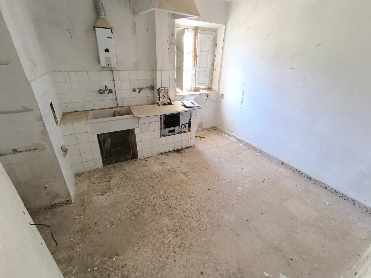Cuina de Casa o xalet en venda en Meneses de Campos amb Jardí privat i Traster