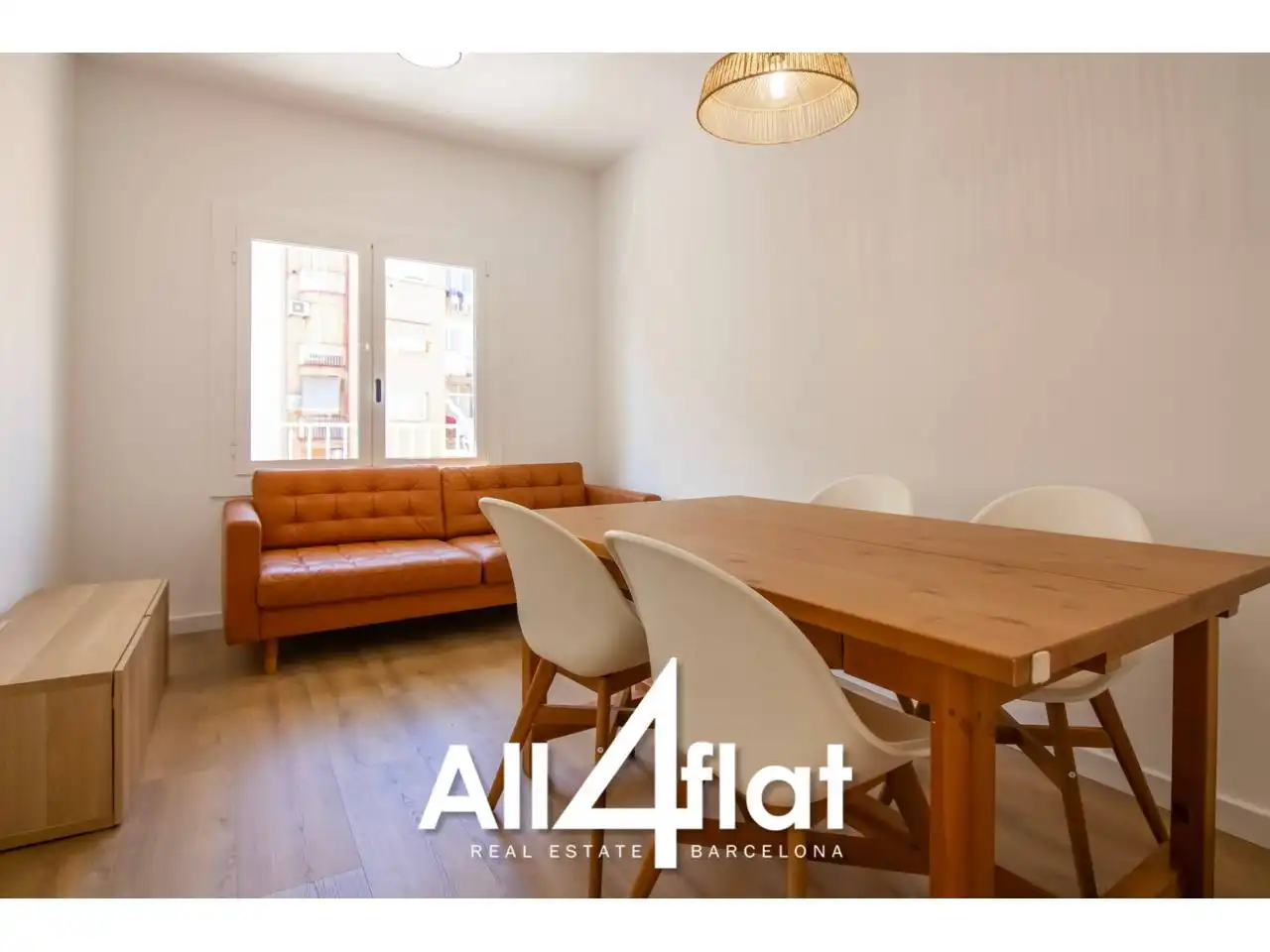 Dining room of Flat for rent in Barcelona  with Air Conditioner and Alarm