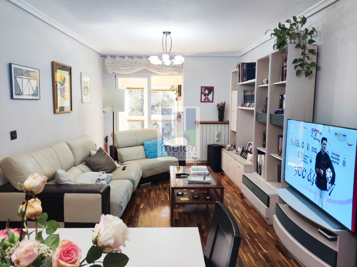 Sala de estar de Piso en venta en Burgos Capital con Trastero