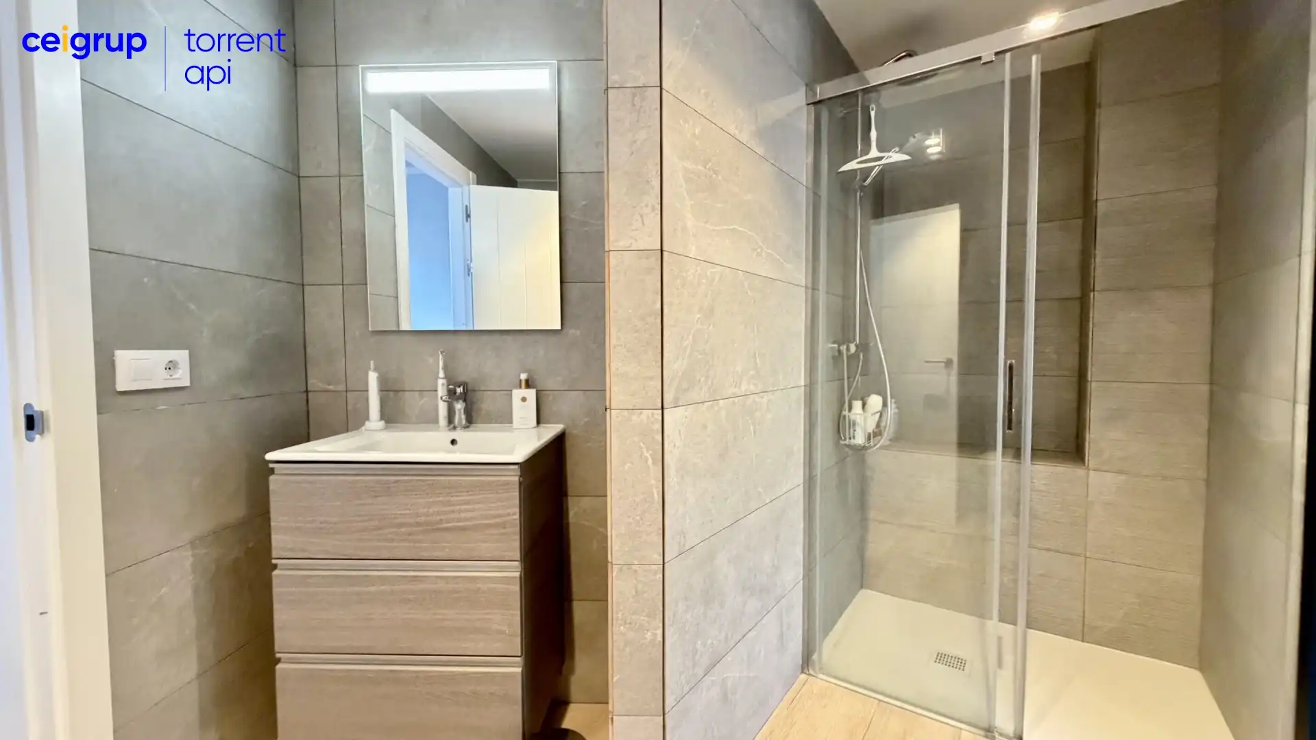 Bathroom of Ground floor for sale in Sa Riera - Sa Fontansa