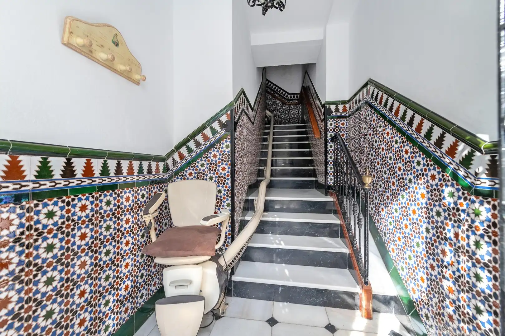 Houses for sale in Coín  with Terrace, Furnished and Balcony