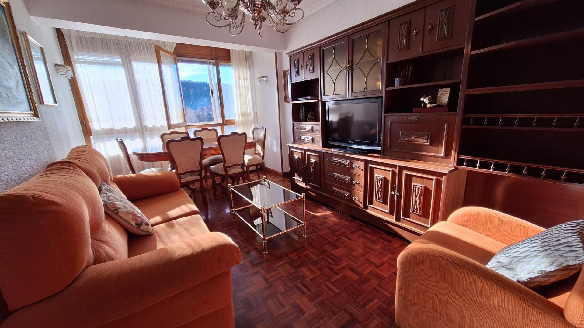 Flat to rent in Los Vadillos - R. Sanitaria - Pozanos