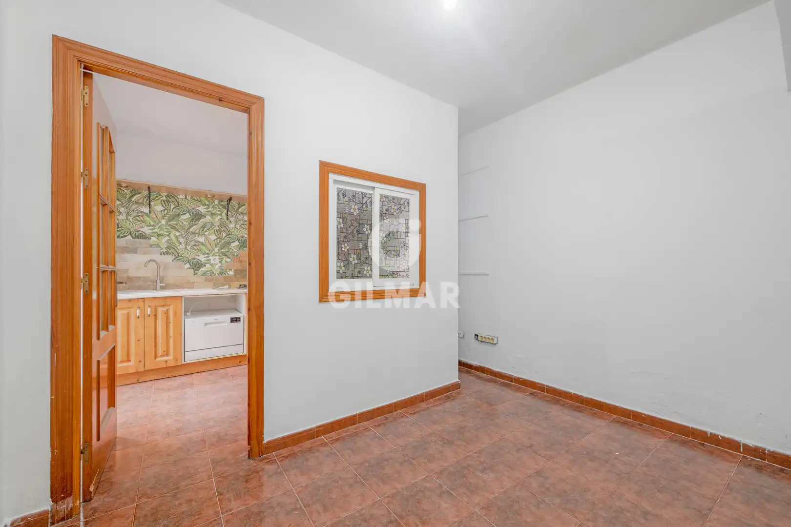 Dormitori de Casa adosada en venda en Chiclana de la Frontera amb Jardí privat