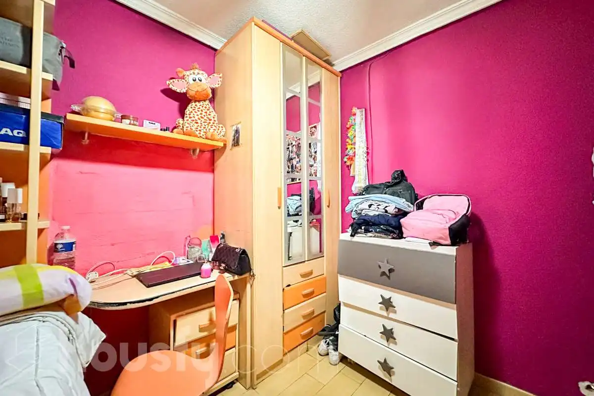 Bedroom of Flat for sale in Móstoles  with Air Conditioner, Terrace and Storage room