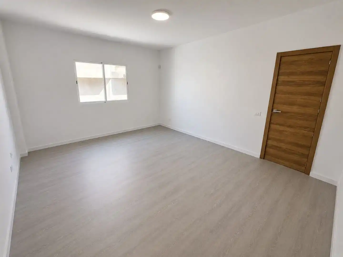 Piso en venta en Ingenio con Balcón