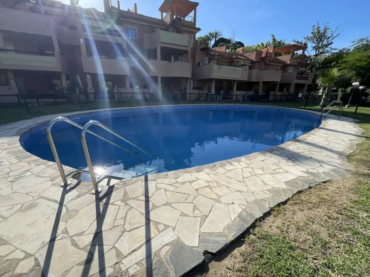Piscina de Piso en venta en Marbella con Aire acondicionado, Calefacción y Terraza