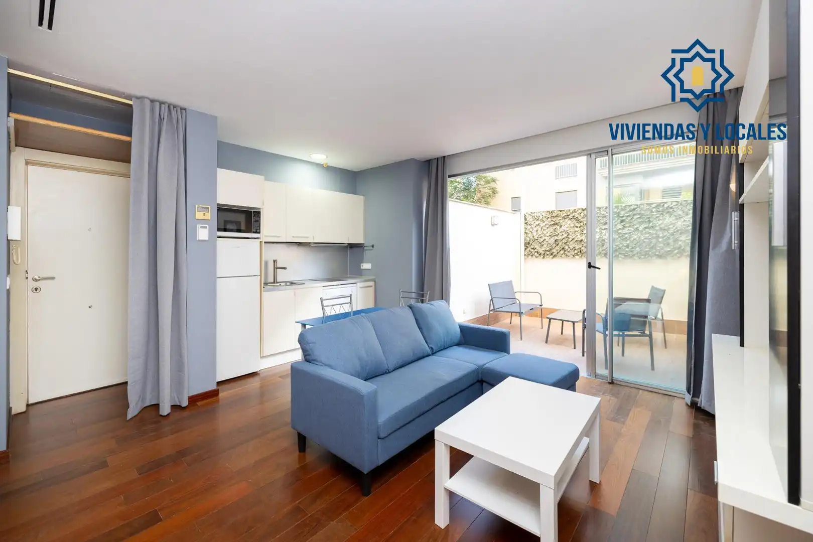 Living room of Ground floor for sale in Granada  with Air Conditioner, Heating and Private garden