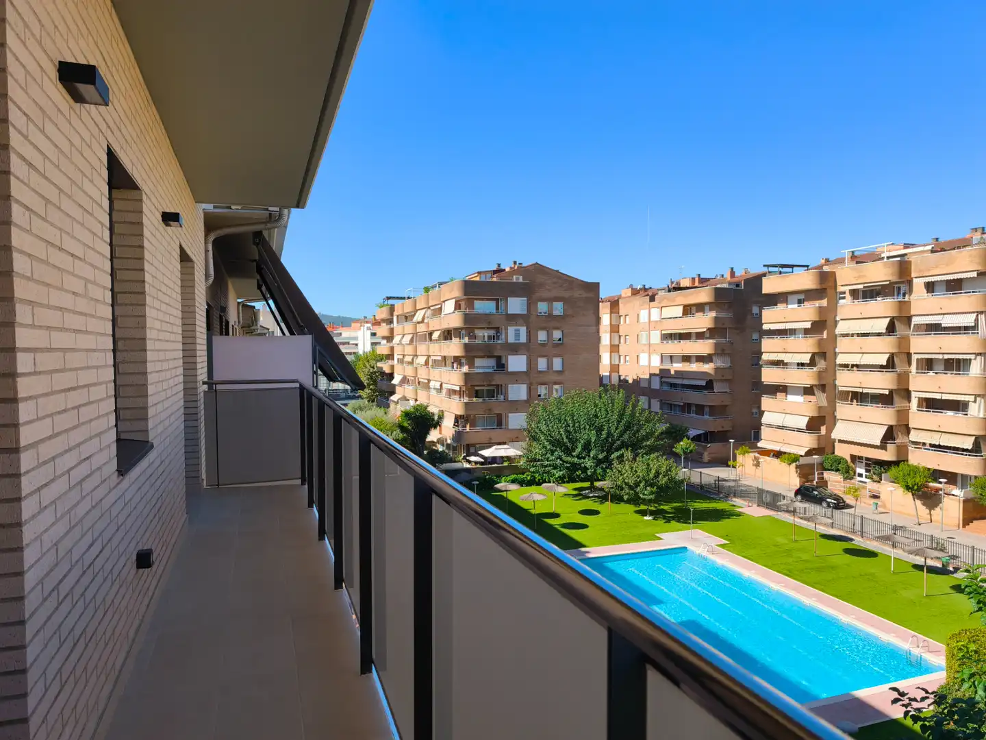 Piso de obra nueva con ascensor en venta en Carrer de Maria Rosa Gelabert i Cases 31, imagen 3