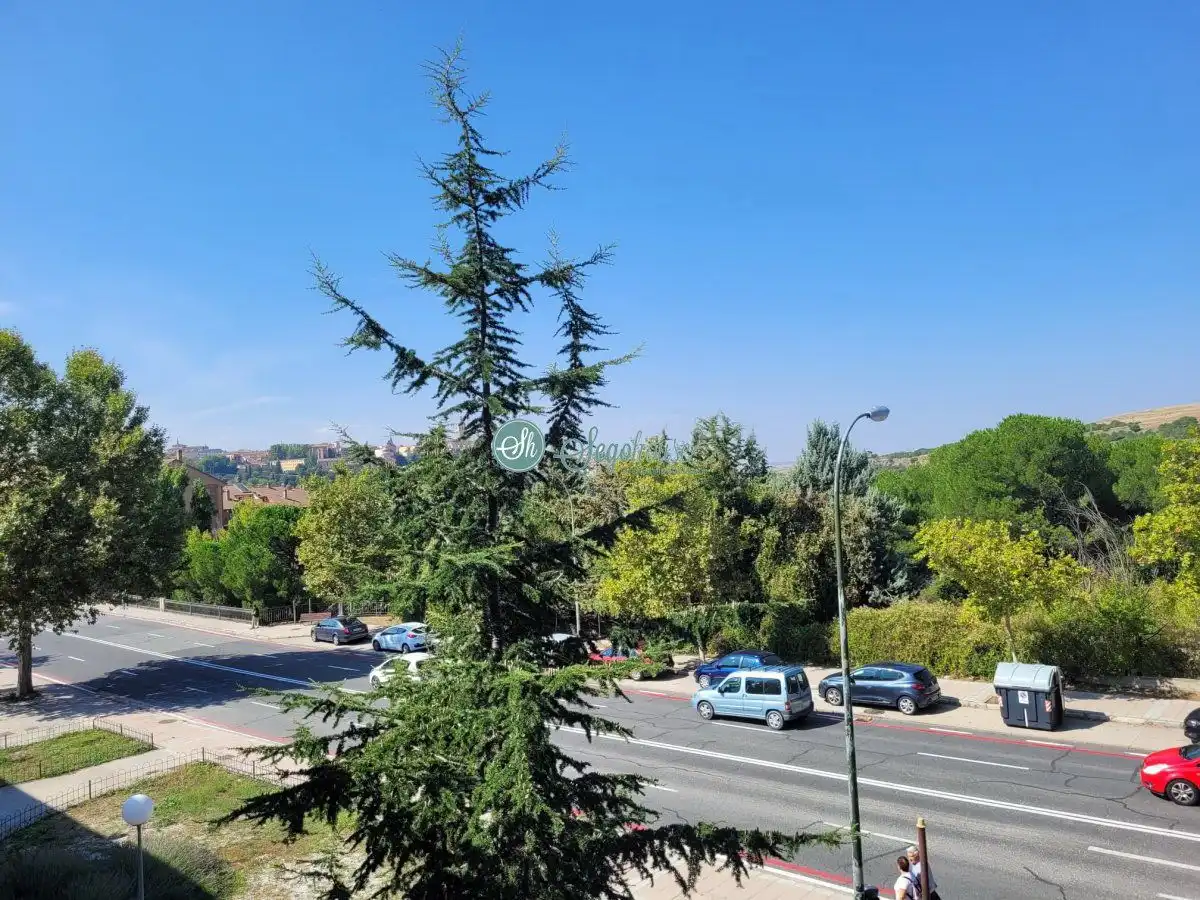 Piso de alquiler en Vía Romana