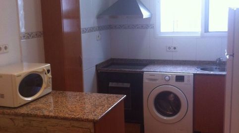 Foto 2 de Apartamento de alquiler en Carrer de Joan Llorenç, La Petxina, Valencia Capital