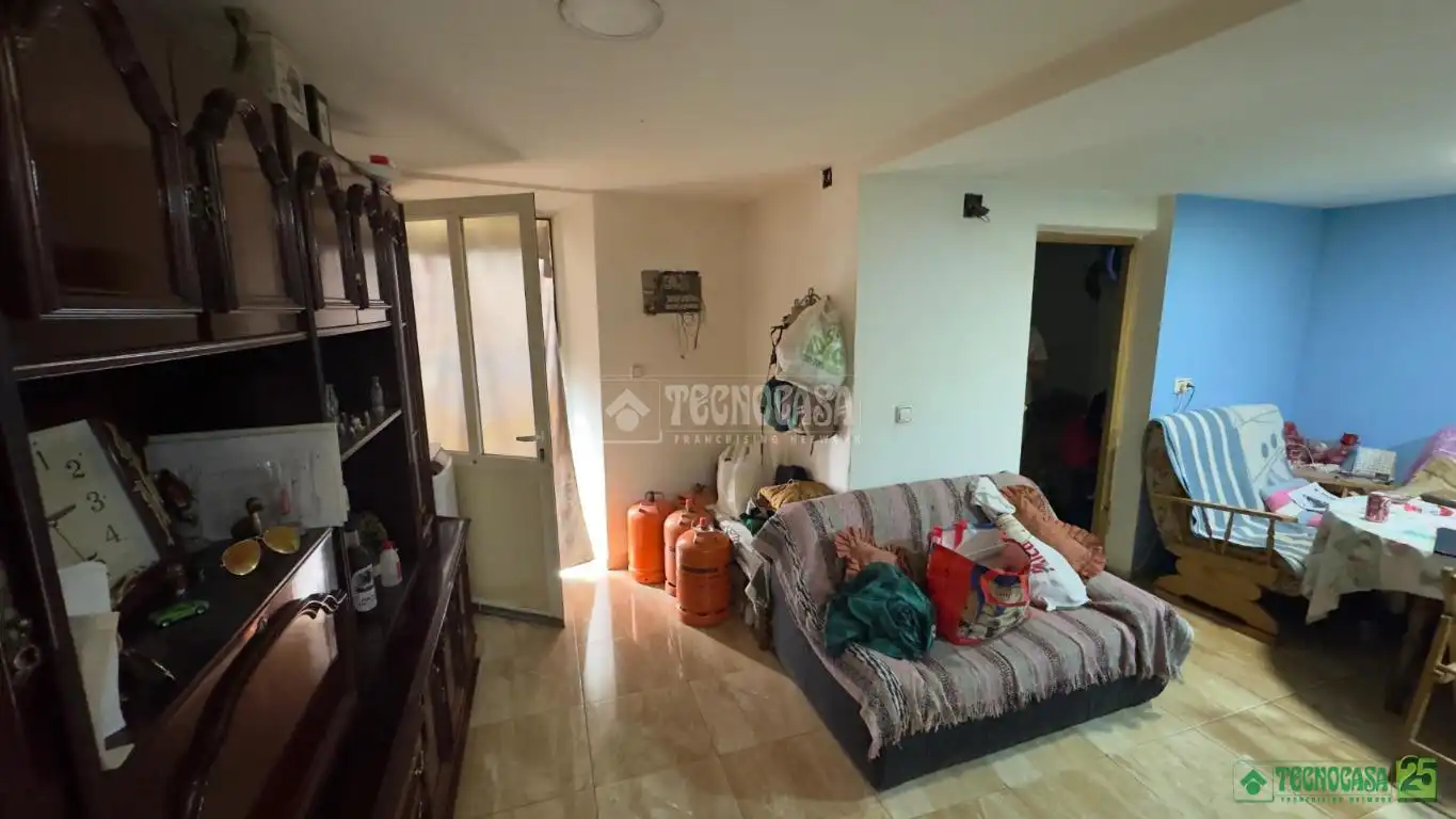 Casa adosada en venta en Puebla de Almenara con Calefacción y Amueblado