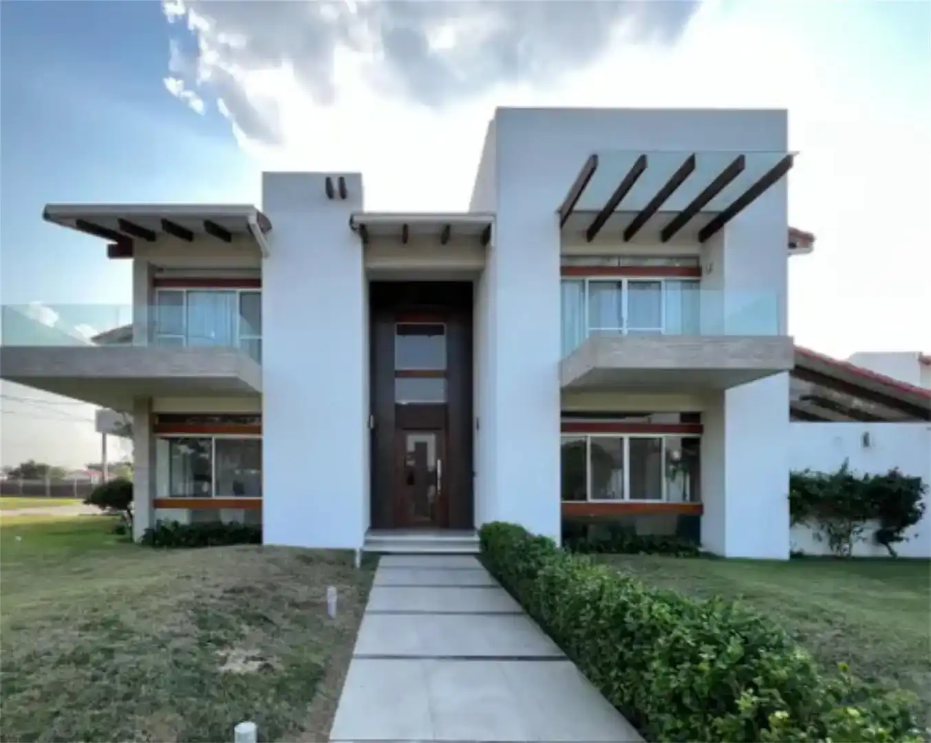 Vista exterior de Casa o xalet en venda en Griñón amb Aire condicionat, Piscina i Balcó
