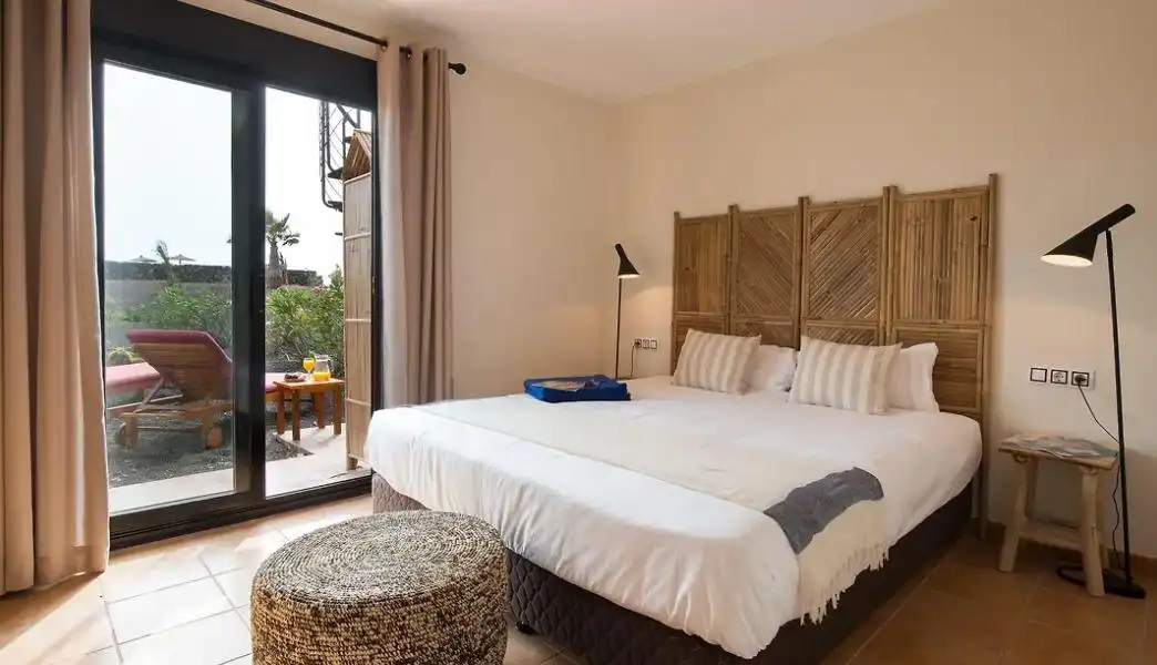 Schlafzimmer von Einfamilien-Reihenhaus zum Verkauf in La Oliva mit Klimaanlage, Privatgarten und Terrasse