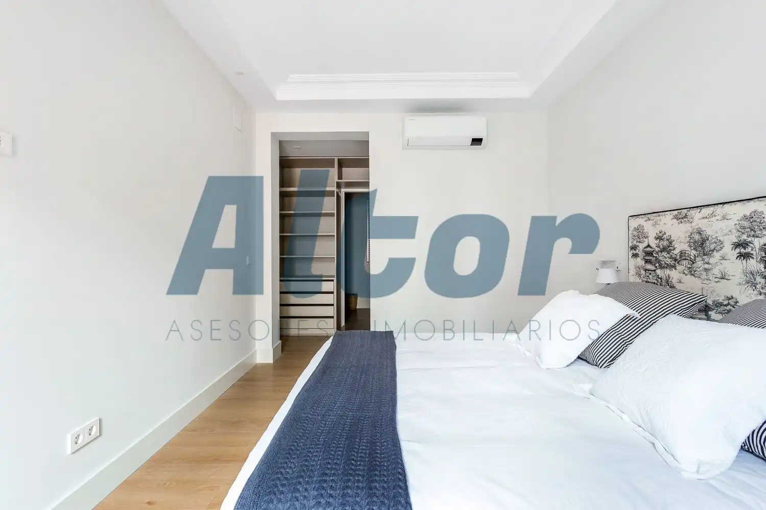 Flat with lift for sale in DE PEREZ GALDOS, imagen 10