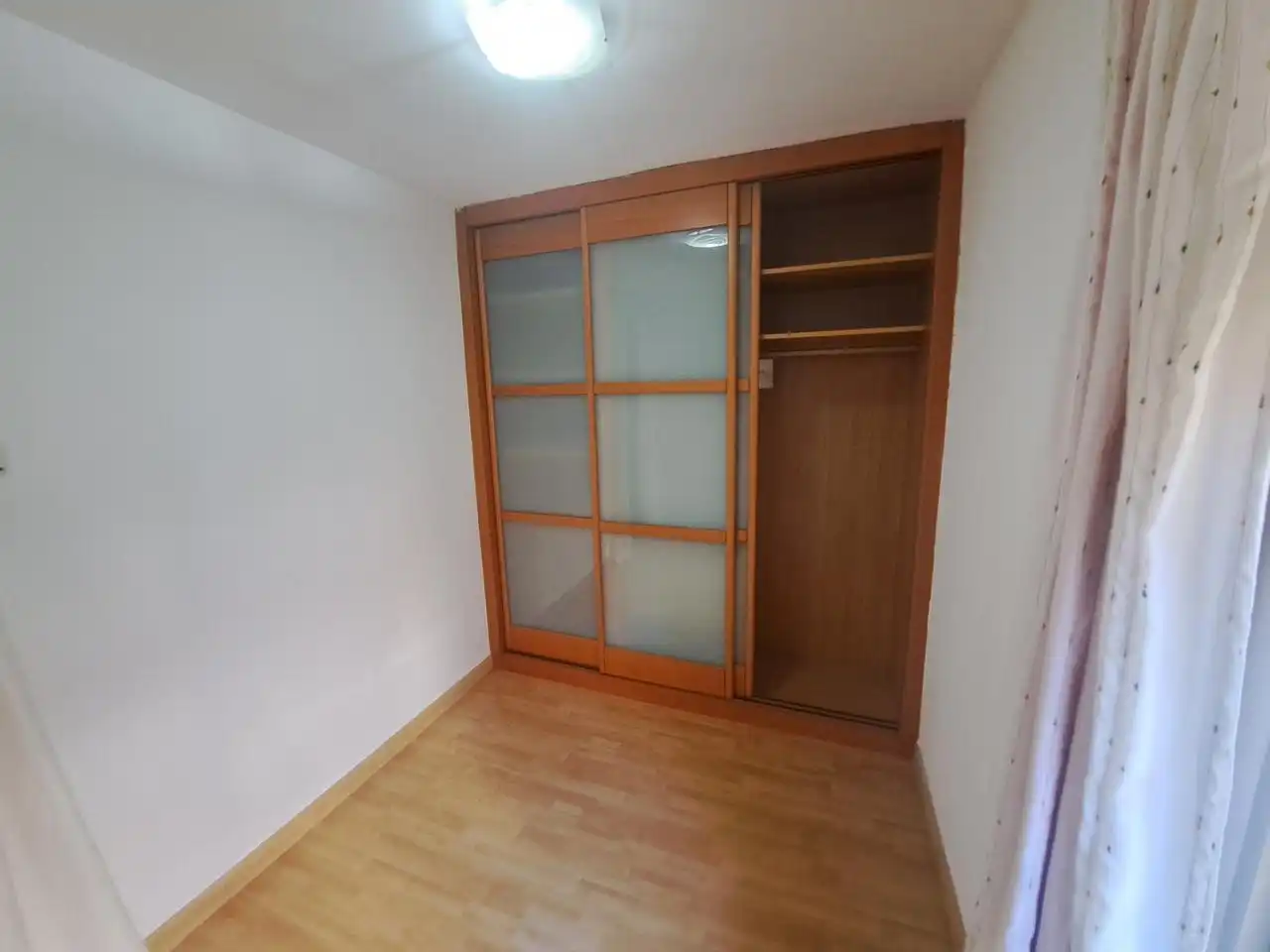 Bedroom of Flat for sale in Zaragoza  with Air Conditioner, Heating and Parquet flooring