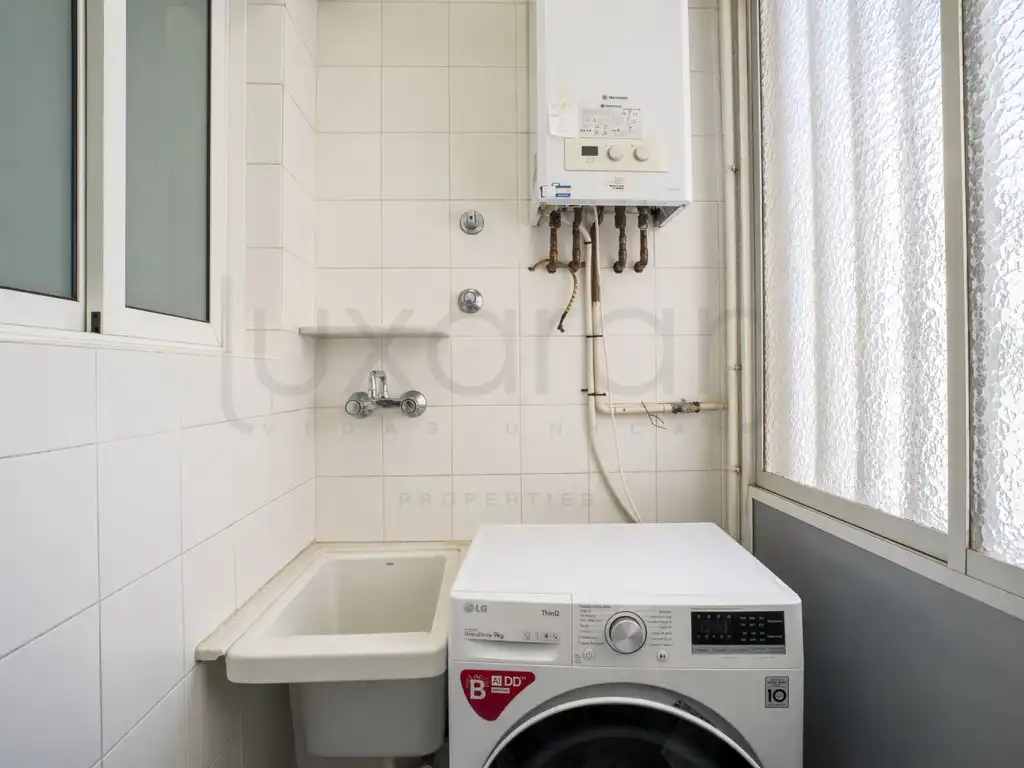 Bathroom of Attic for sale in Barcelona