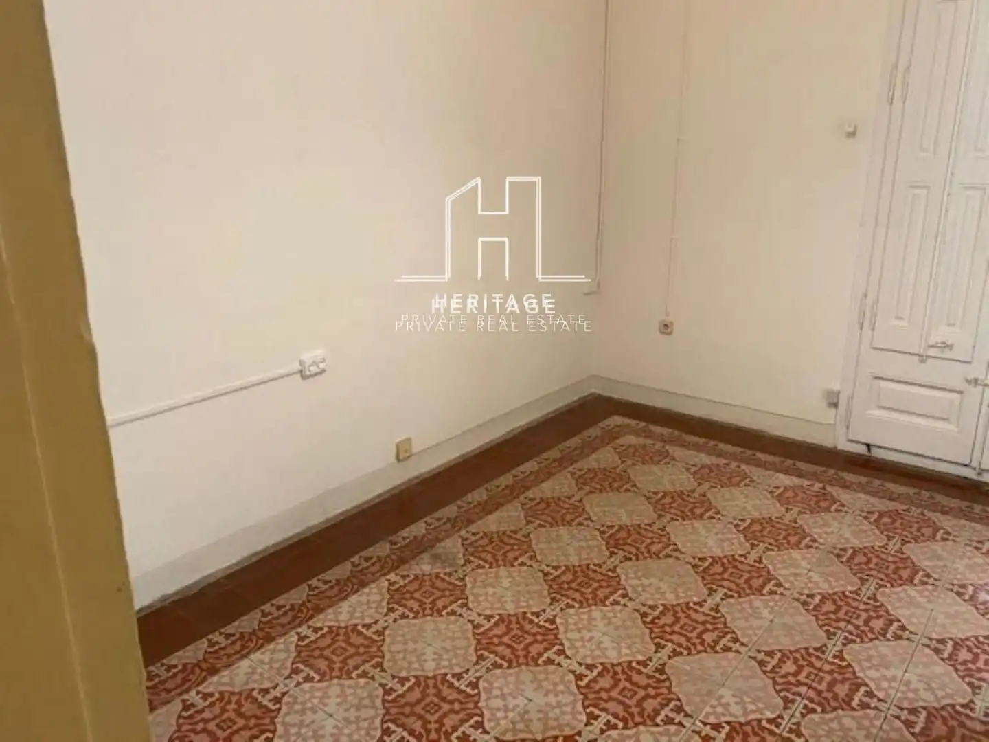 Wohnung zur Miete in Barcelona mit Klimaanlage, Heizung und Terrasse