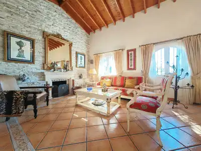 Villa mit Pool zum Verkauf in Elviria - Cabopino, imagen 2