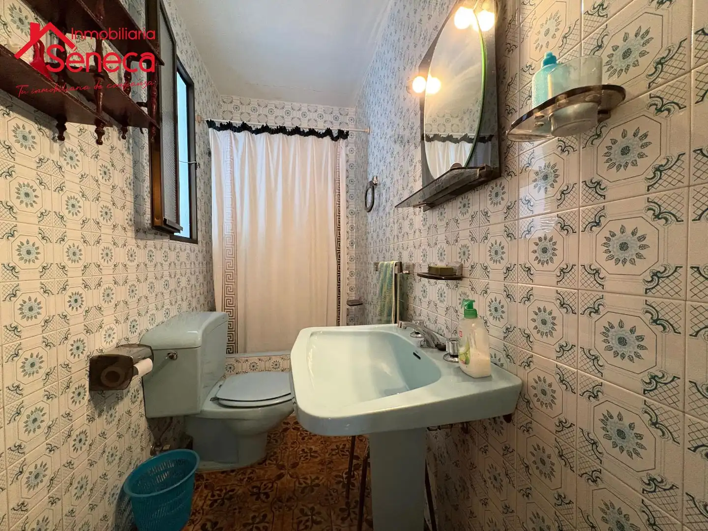 Baño de Ático en venta en Córdoba con Aire acondicionado, Calefacción y Trastero