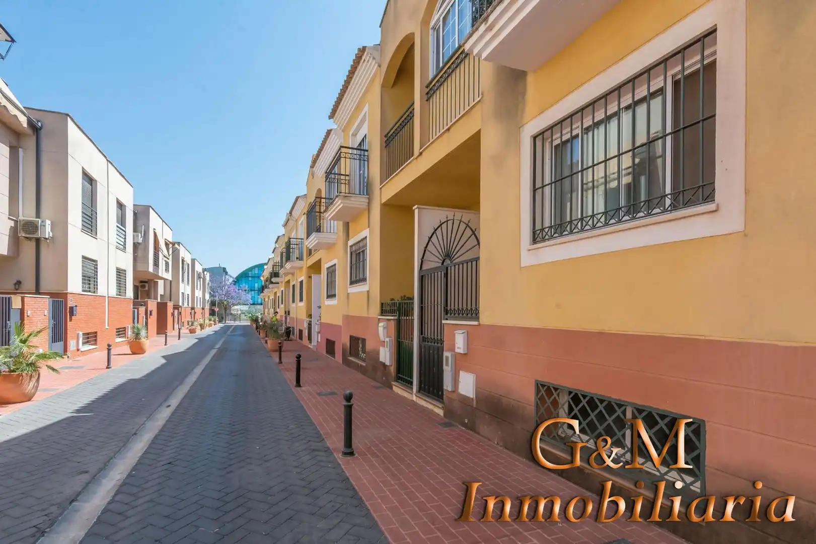 Vista exterior de Casa adosada en venta en Alhaurín de la Torre con Aire acondicionado, Terraza y Trastero