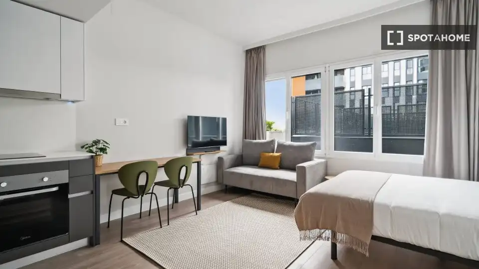 Sala de estar de Piso de alquiler en Madrid con Aire acondicionado, Calefacción y Amueblado