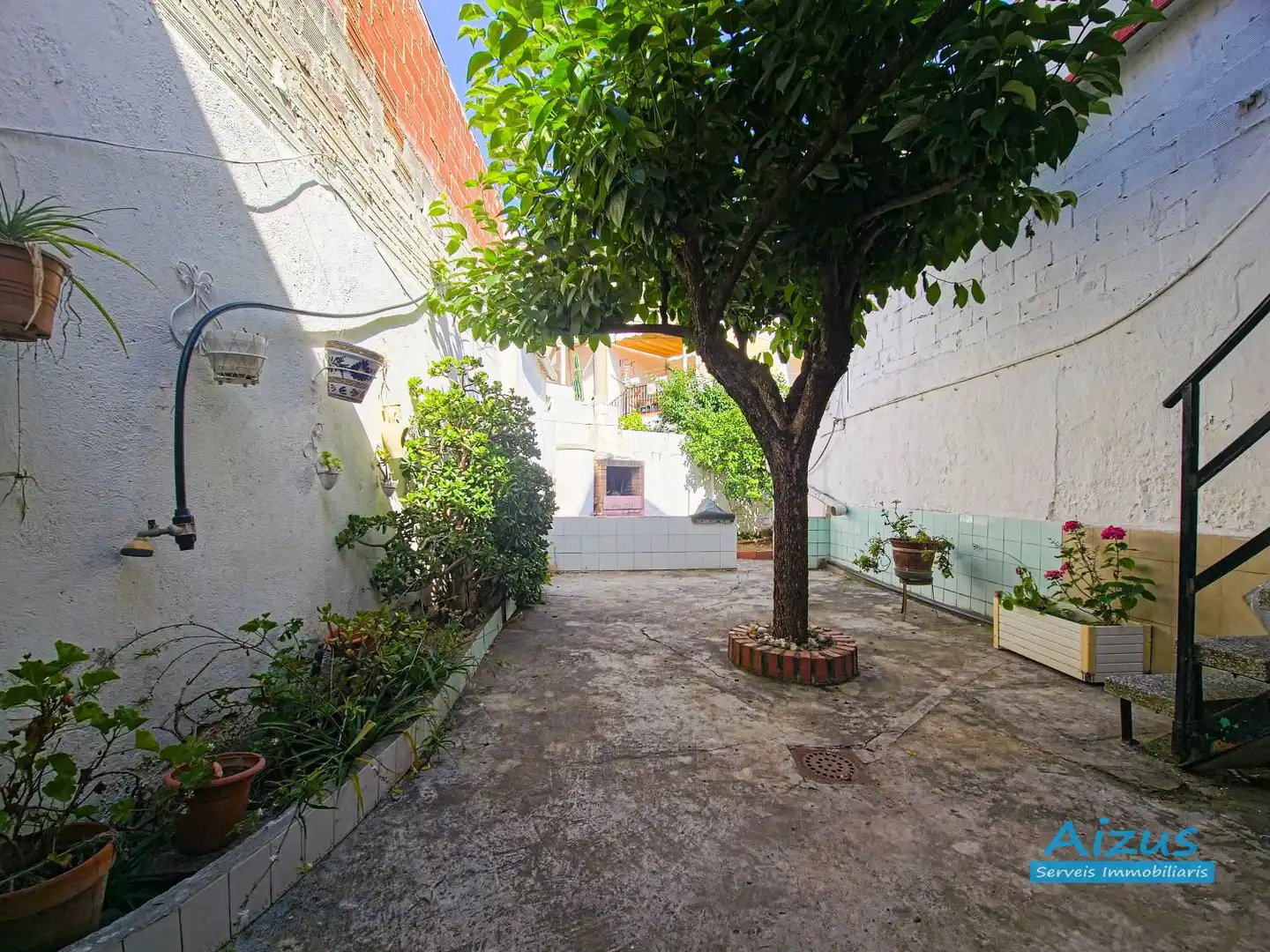 Jardí de Casa o xalet en venda en Ripollet amb Aire condicionat i Calefacció