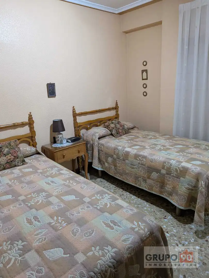 Habitación de Piso en venta en Requena, Valencia