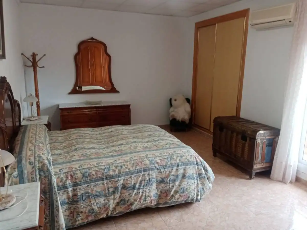 Habitación de Casa o chalet en venta en Crevillent con Calefacción y Amueblado